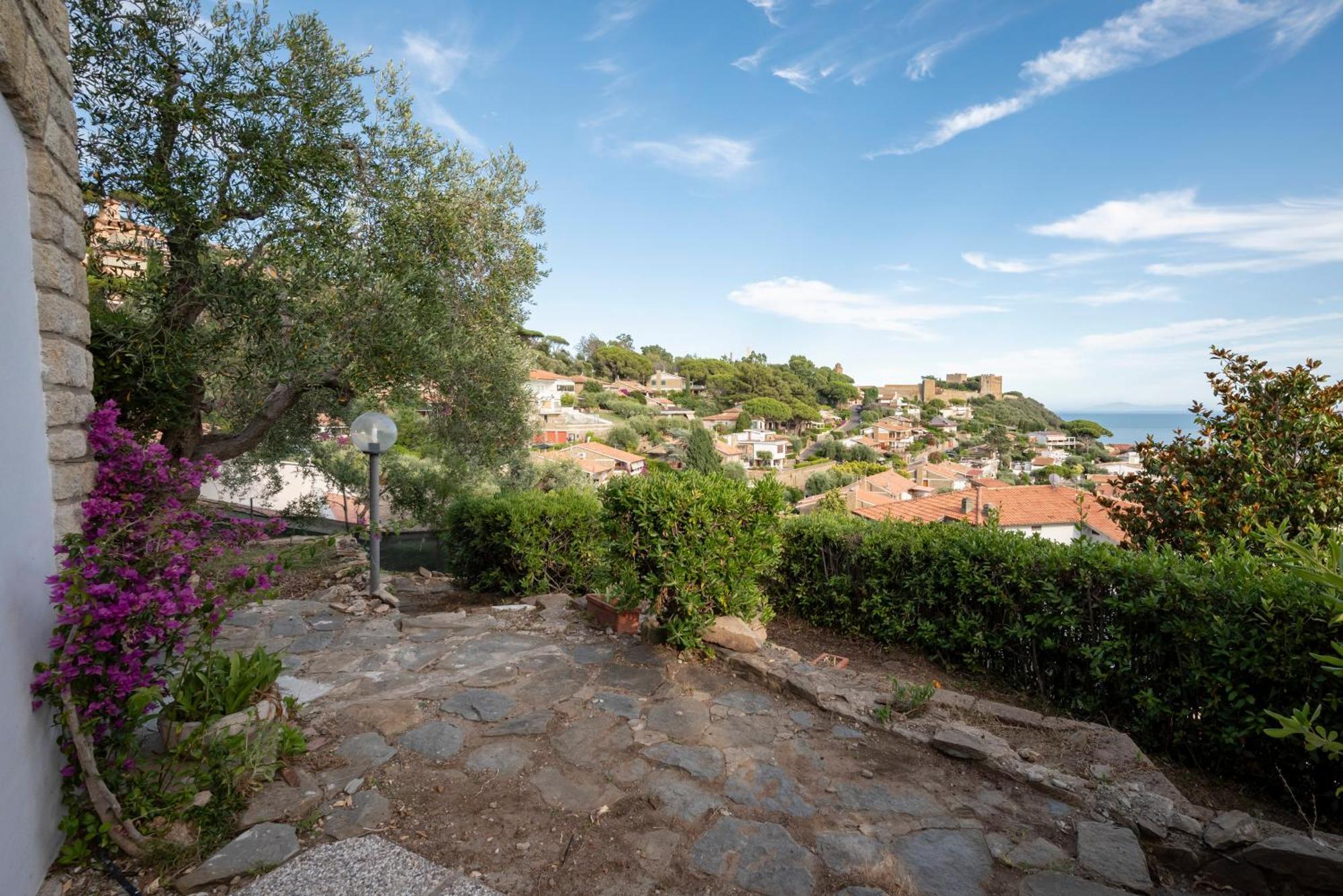 Villa Con Giardino Vista Mare Castiglione della Pescaia Buitenkant foto